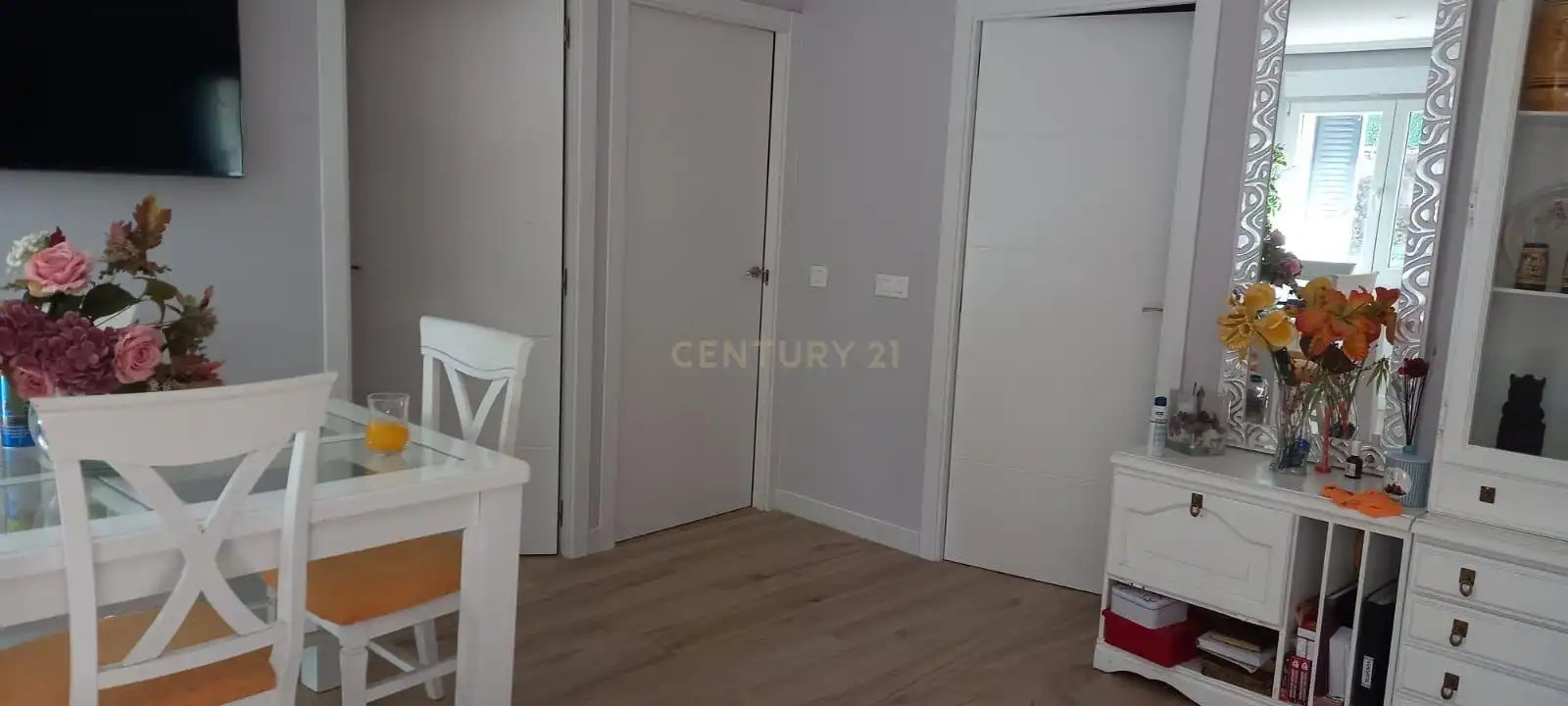 Dormitori de Casa o xalet en venda en Sierra de Fuentes amb Jardí privat i Moblat