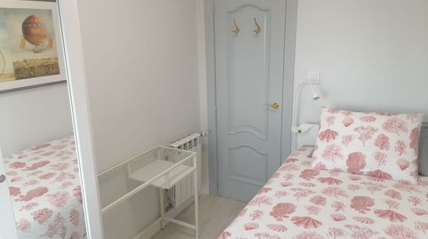 Foto 3 de Piso de alquiler en N/a, Los Castros, Santander