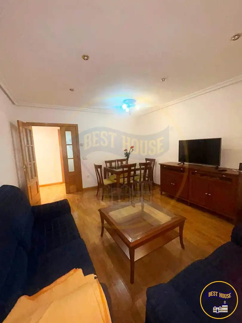 Flat for rent in Calle de Colón, Centro