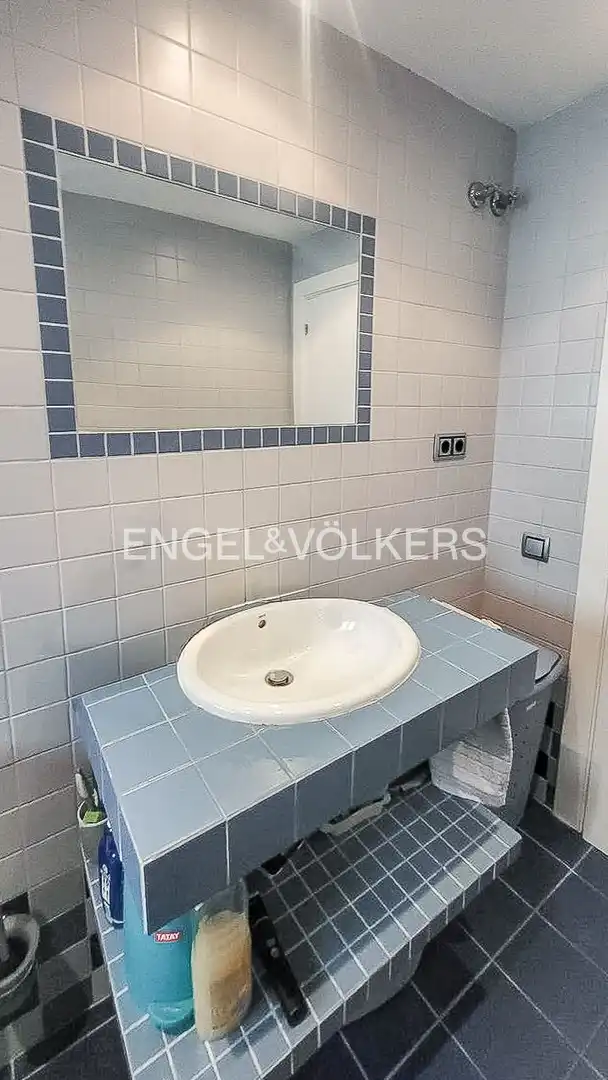 Bathroom of Flat for rent in Gavà  with Air Conditioner, Heating and Swimming Pool