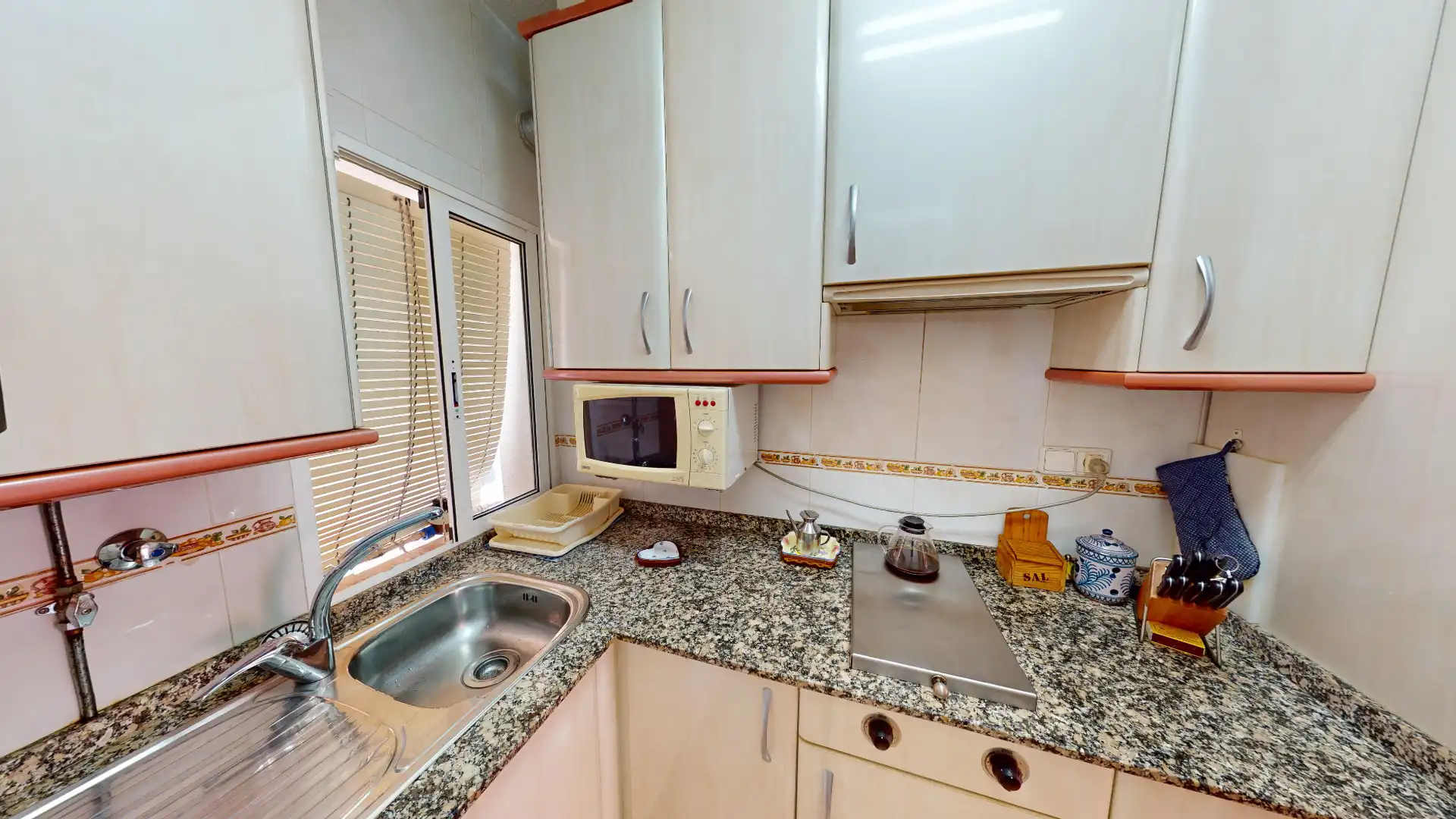 Kitchen of Flat for sale in Alicante / Alacant  with Air Conditioner, Furnished and Balcony