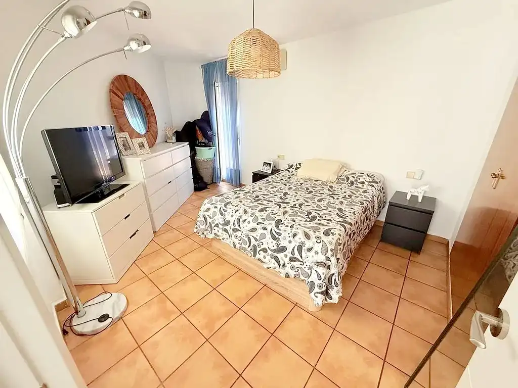 Habitación de Dúplex en venta en Vélez-Málaga con Aire acondicionado, Terraza y Trastero