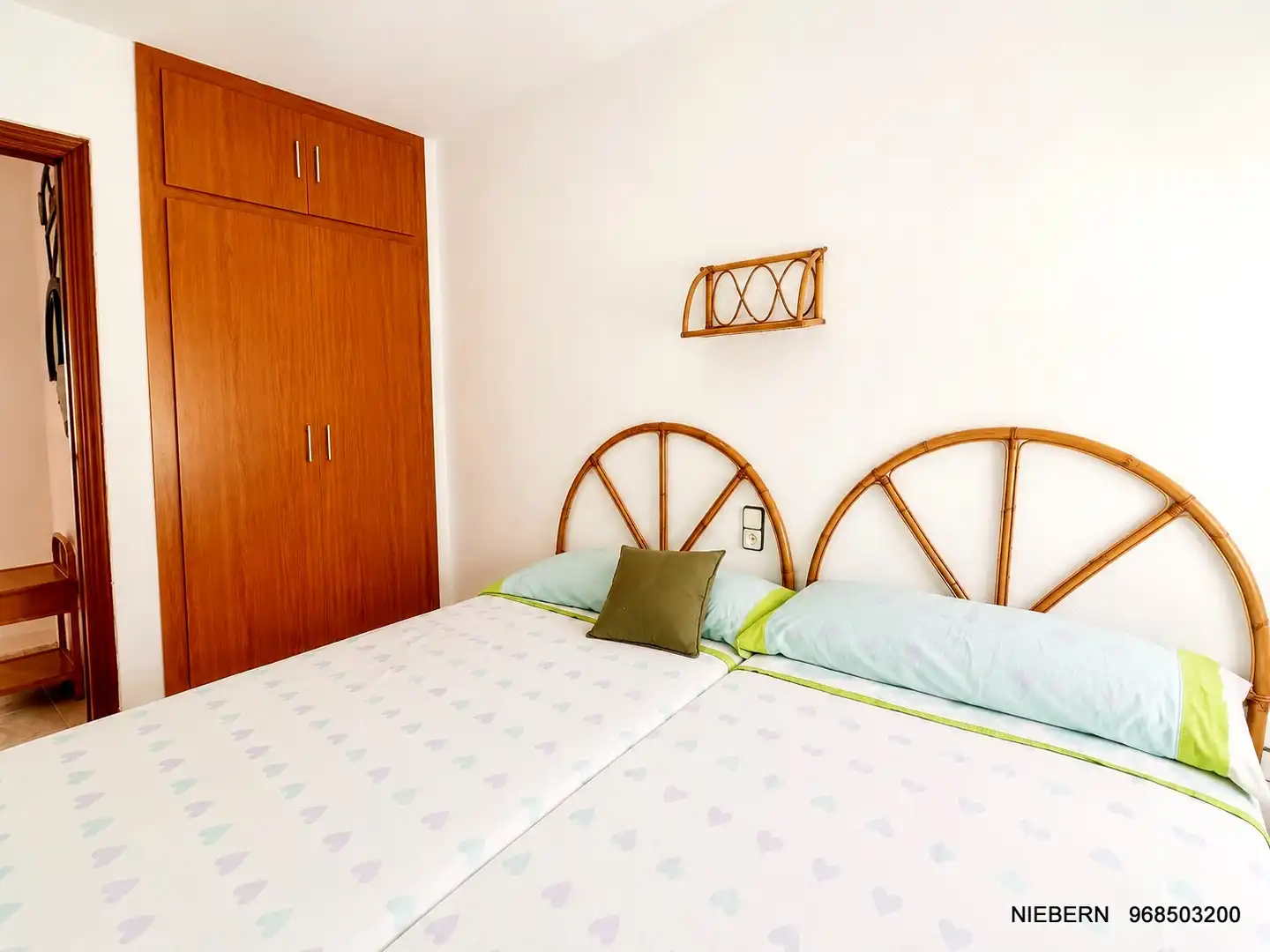 Dormitori de Casa adosada en venda en Los Alcázares amb Balcó