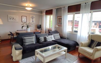 Living room of Flat for sale in Getxo 