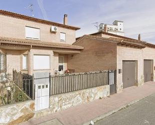 Vista exterior de Casa o xalet en venda en Santa Olalla amb Aire condicionat, Calefacció i Terrassa