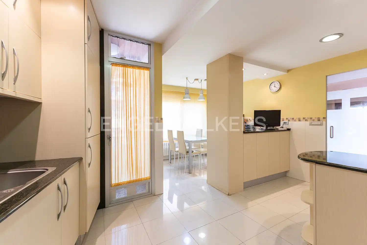 Cocina de Apartamento en venta en Castellón de la Plana / Castelló de la Plana con Aire acondicionado, Calefacción y Parquet