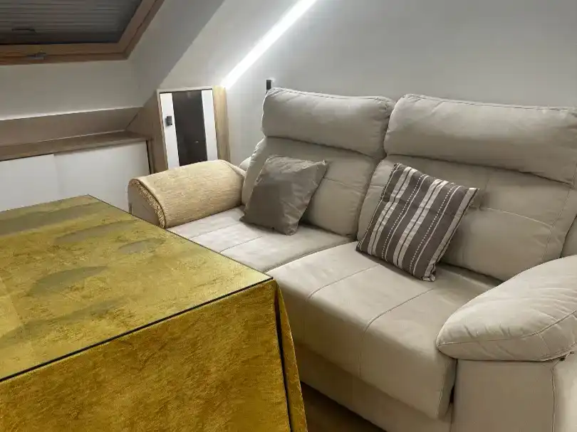 Wohnzimmer von Dachboden zur Miete in Valdepeñas de Jaén, Jaén