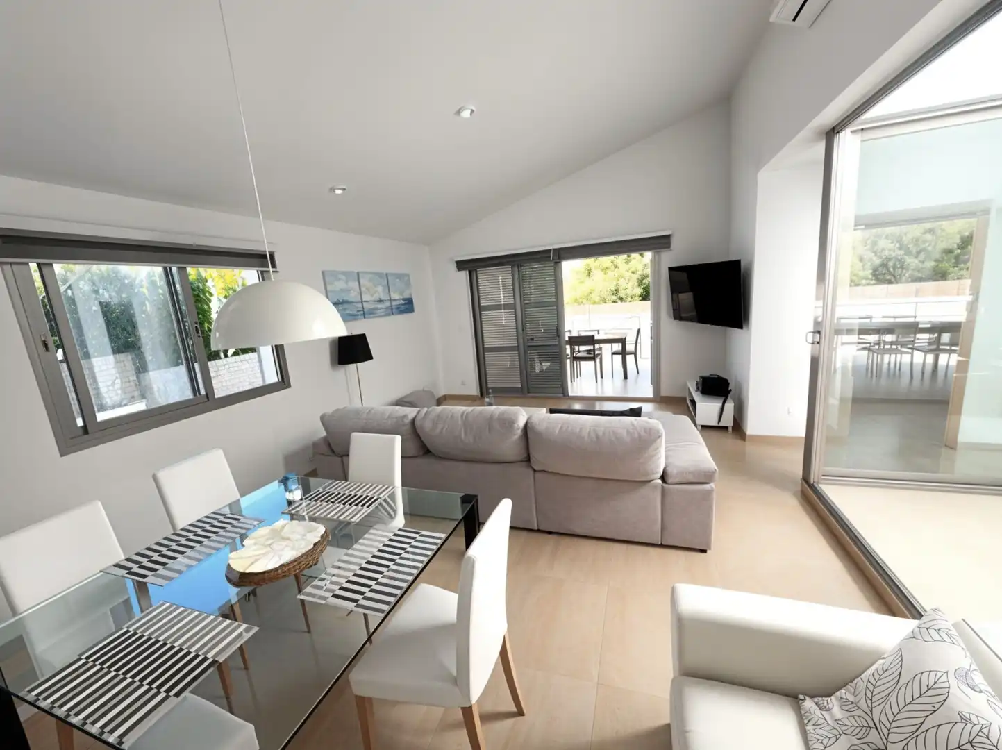 Sala d'estar de Casa o xalet en venda en Alcúdia amb Aire condicionat, Calefacció i Terrassa