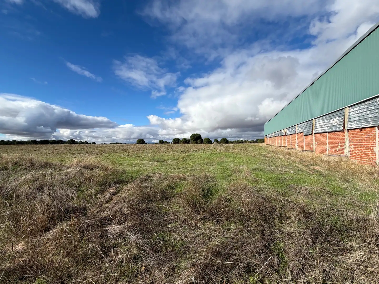Nau industrial en venda en Hornillos de Eresma amb Calefacció