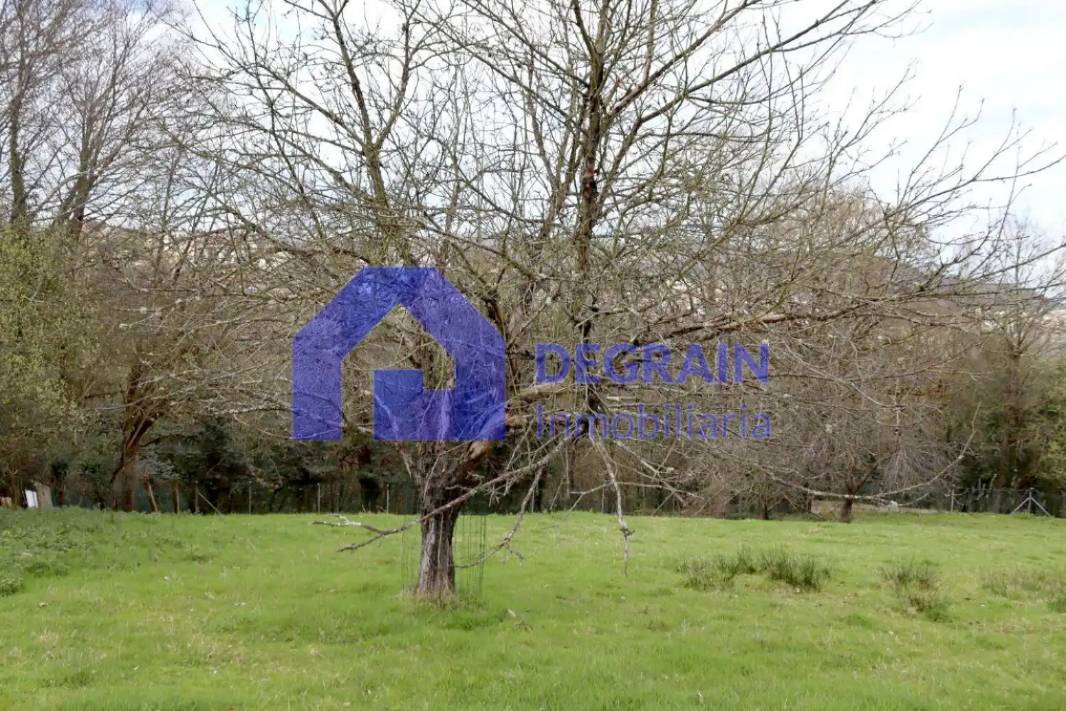Residencial en venda en Oviedo 