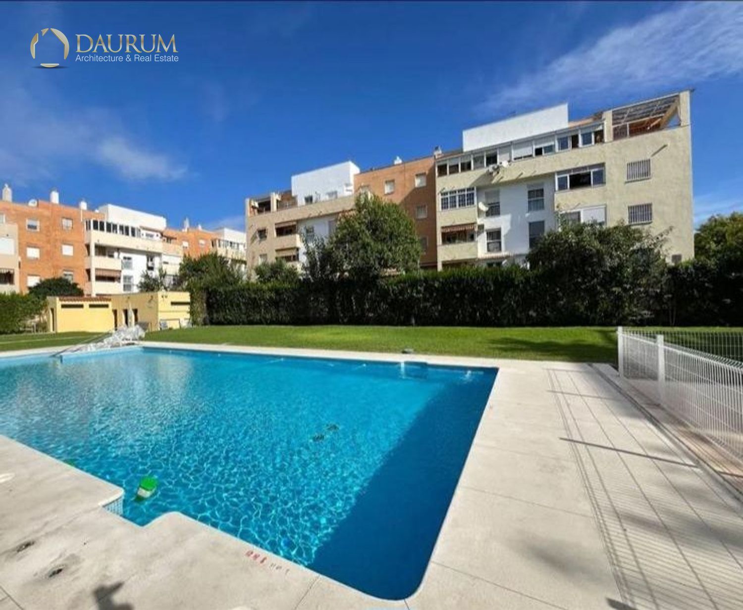 Swimming pool of Flat for sale in Mairena del Aljarafe  with Air Conditioner, Terrace and Swimming Pool