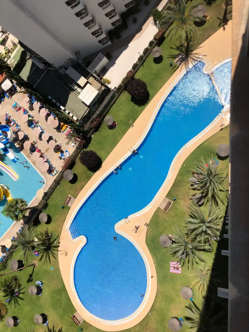 Piscina de Apartamento en venta en Benidorm con Aire acondicionado, Calefacción y Terraza