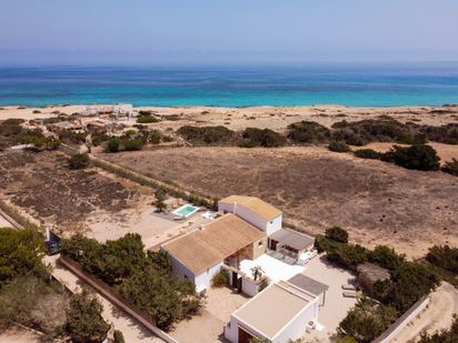 Vista exterior de Casa o xalet en venda en Formentera amb Calefacció