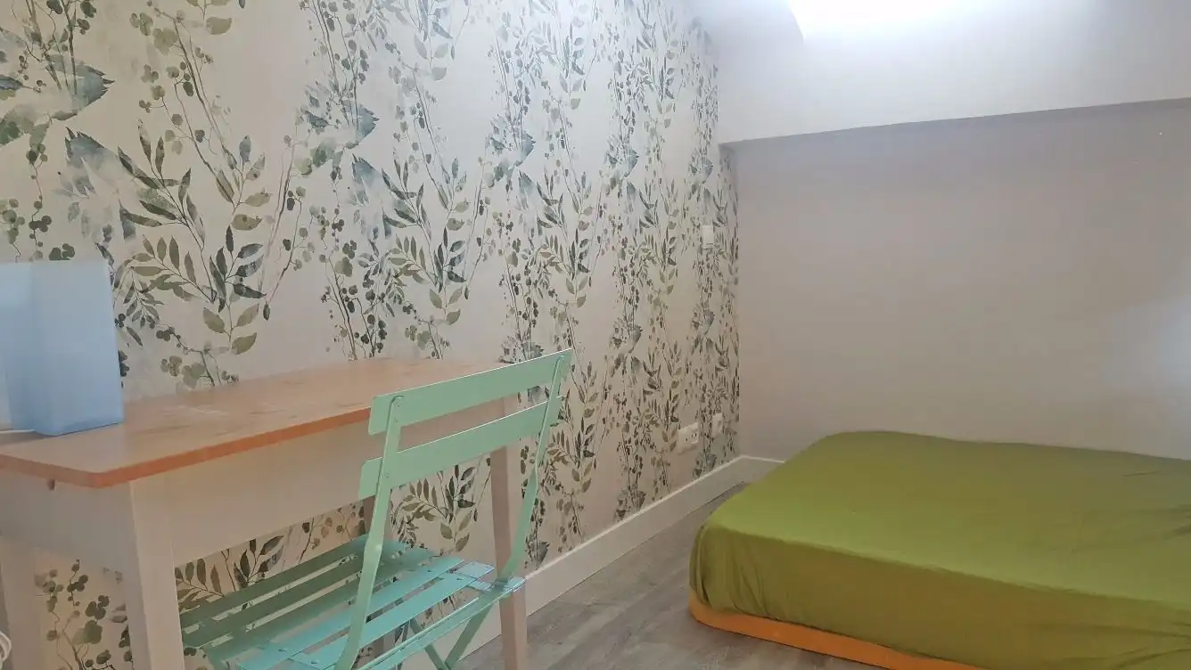Habitación de Ático de alquiler en Madrid con Aire acondicionado, Calefacción y Amueblado