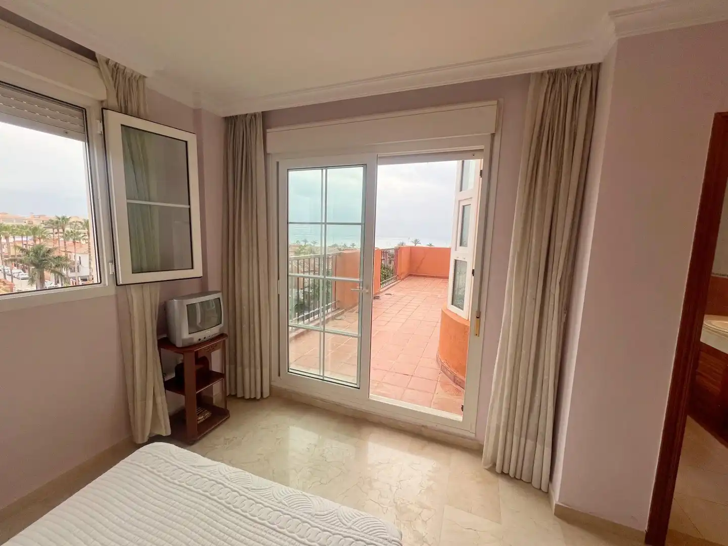Dormitori de Àtic en venda en Torremolinos amb Aire condicionat, Terrassa i Traster