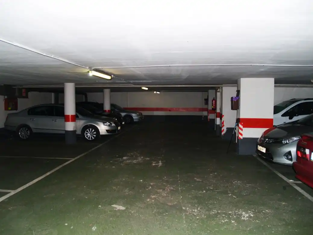 Parking of Garage for rent in Zaragoza