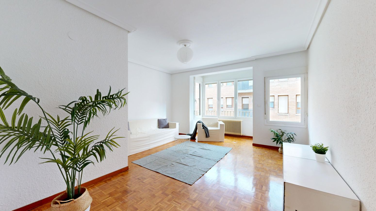 Sala d'estar de Pis en venda en Tafalla amb Calefacció, Parquet i Terrassa