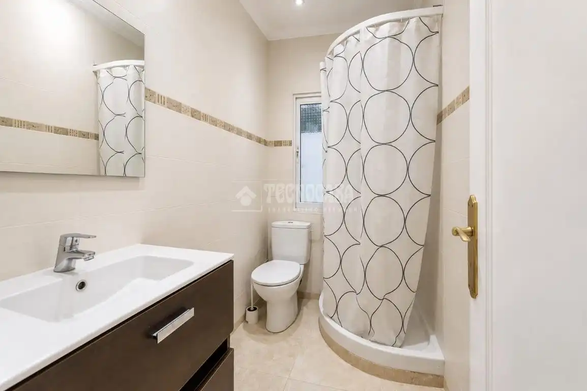 Baño de Piso en venta en Torrelodones con Calefacción y Terraza