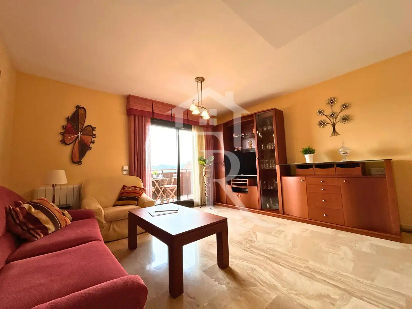 Wohnzimmer von Dachboden zum Verkauf in Rubí mit Klimaanlage, Heizung und Terrasse
