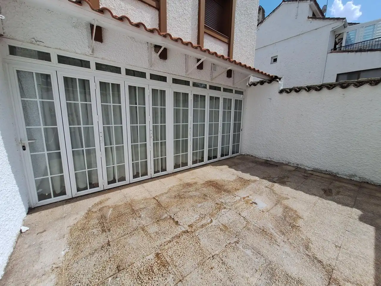Vista exterior de Casa adosada en venda en Quijorna amb Calefacció, Terrassa i Piscina comunitària