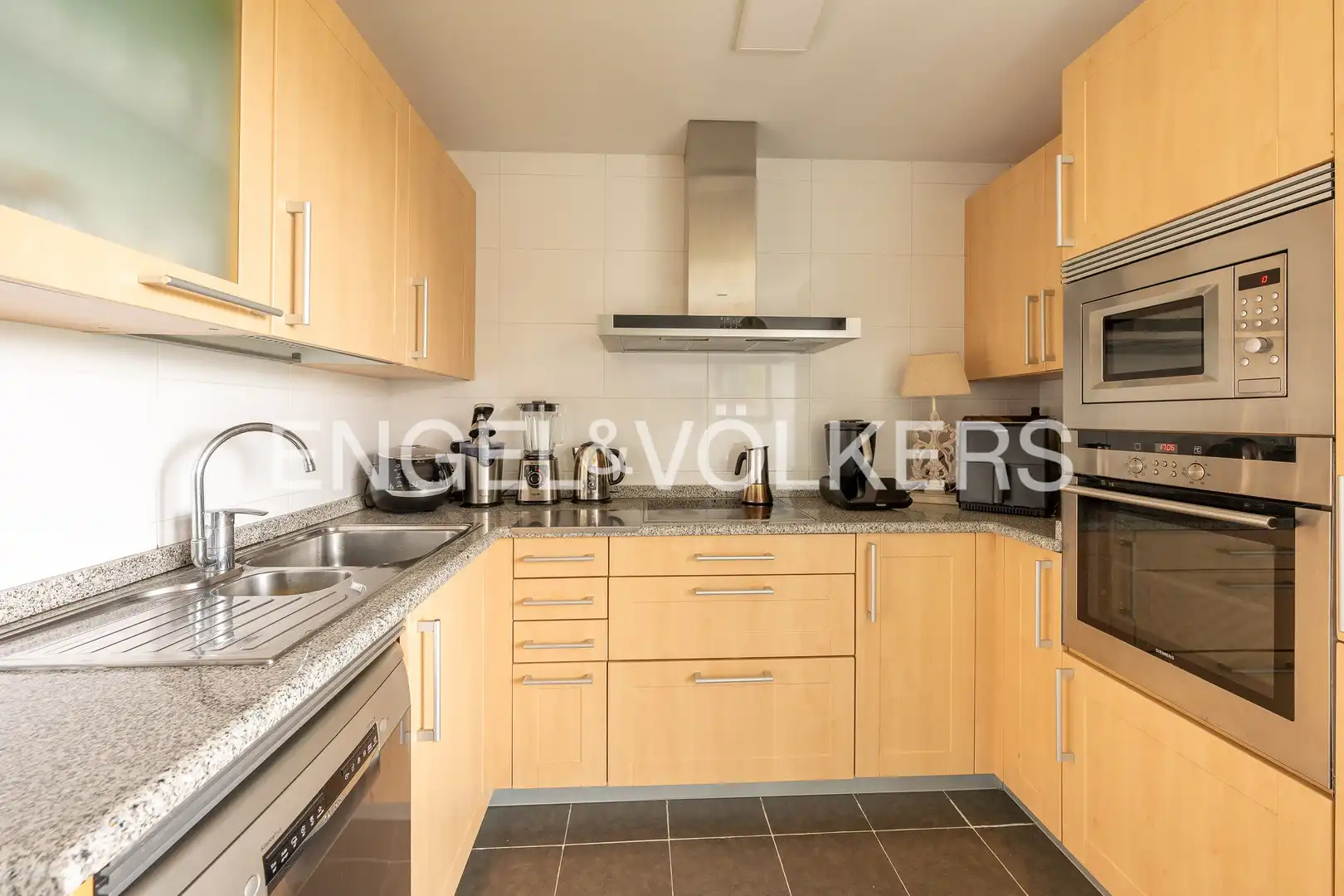 Cocina de Ático de alquiler en Boadilla del Monte con Aire acondicionado, Calefacción y Parquet