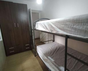 Bedroom of Flat to share in  Sevilla Capital  with Air Conditioner and Terrace