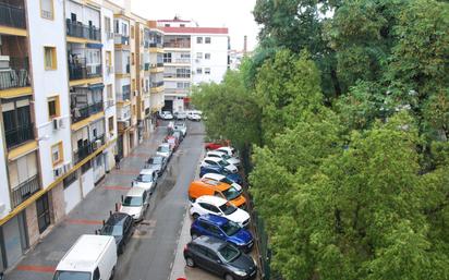 Aparcament de Pis en venda en  Sevilla Capital amb Aire condicionat i Terrassa