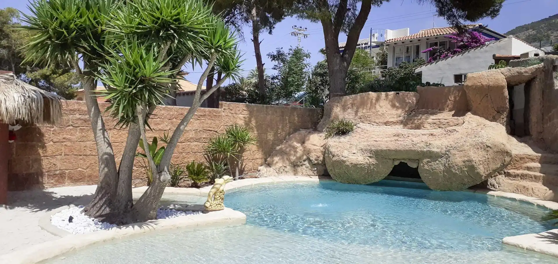 Schwimmbecken von Haus oder Chalet zum Verkauf in L'Alfàs del Pi mit Klimaanlage, Privatgarten und Terrasse