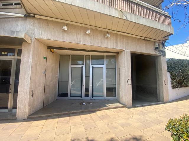 Local comercial en Alquiler en La Roca del Vallès