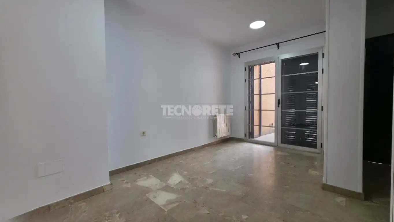 Habitación de Casa adosada en venta en Guadalajara con Jardín privado, Parquet y Terraza