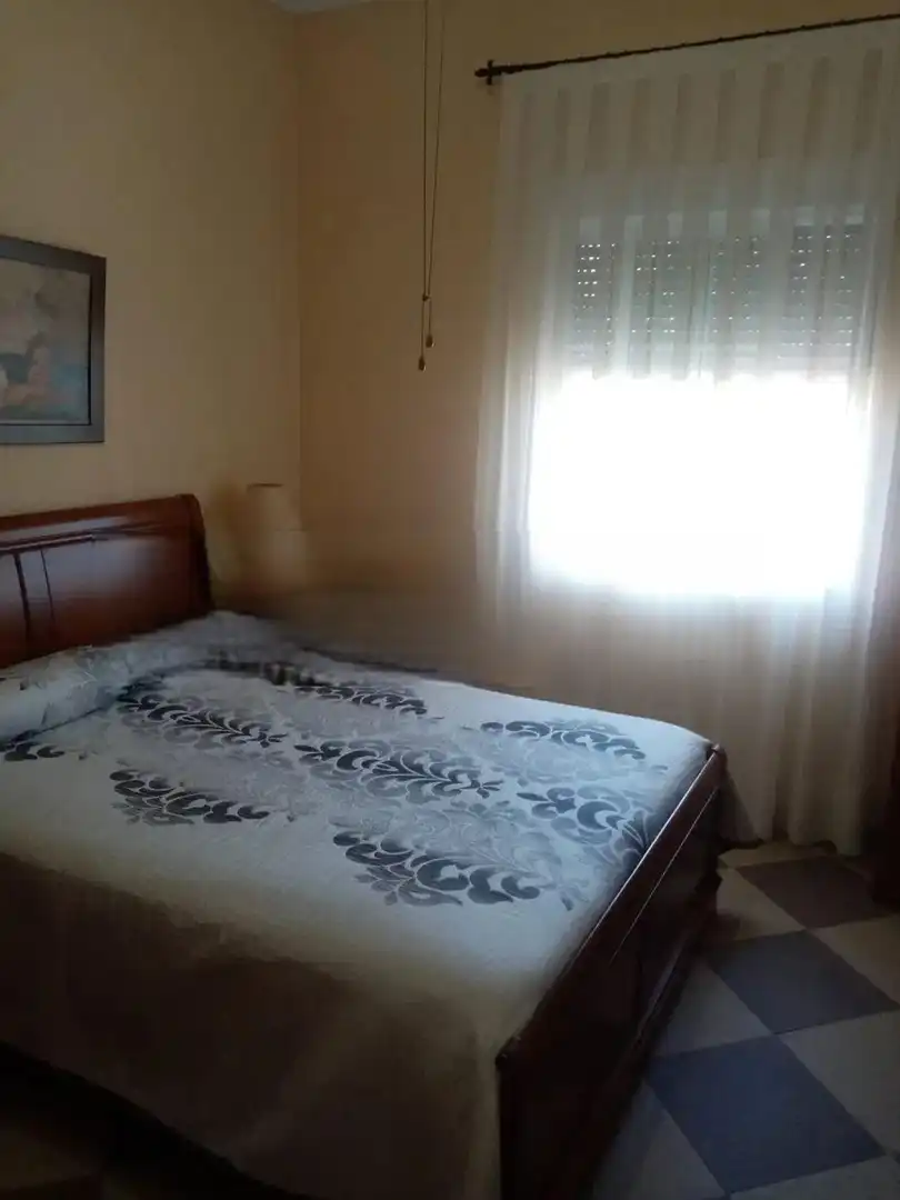 Dormitori de Casa o xalet en venda en Córdoba amb Aire condicionat, Piscina i Moblat