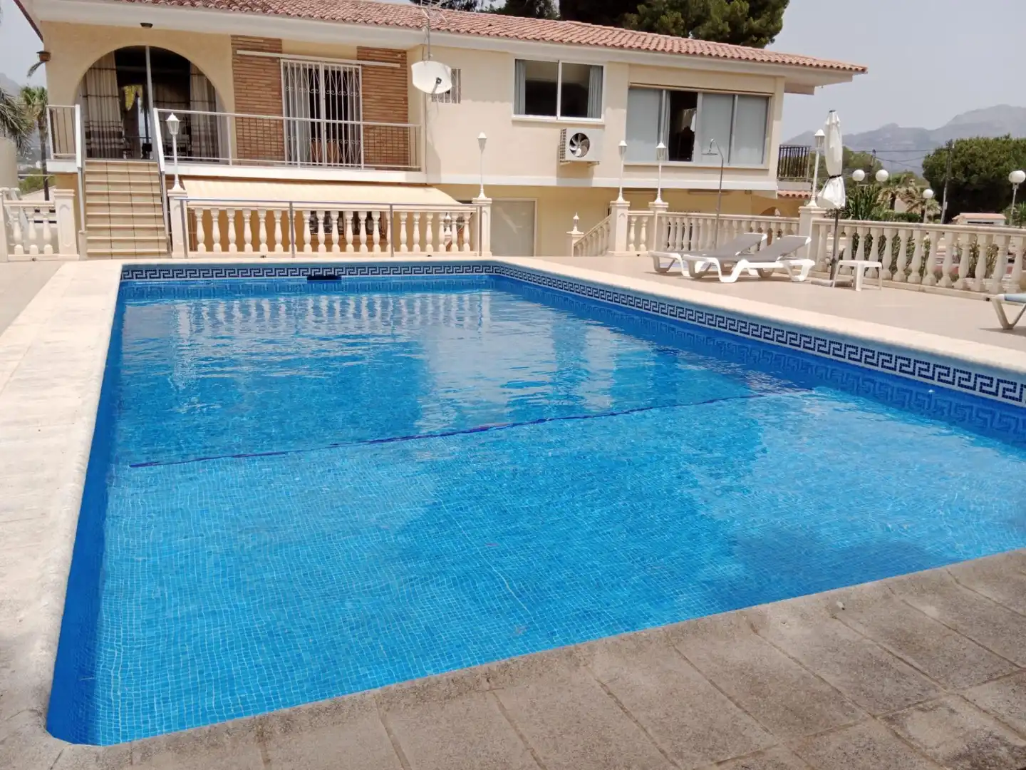 Villa con terrazza in vendita a L'Albir