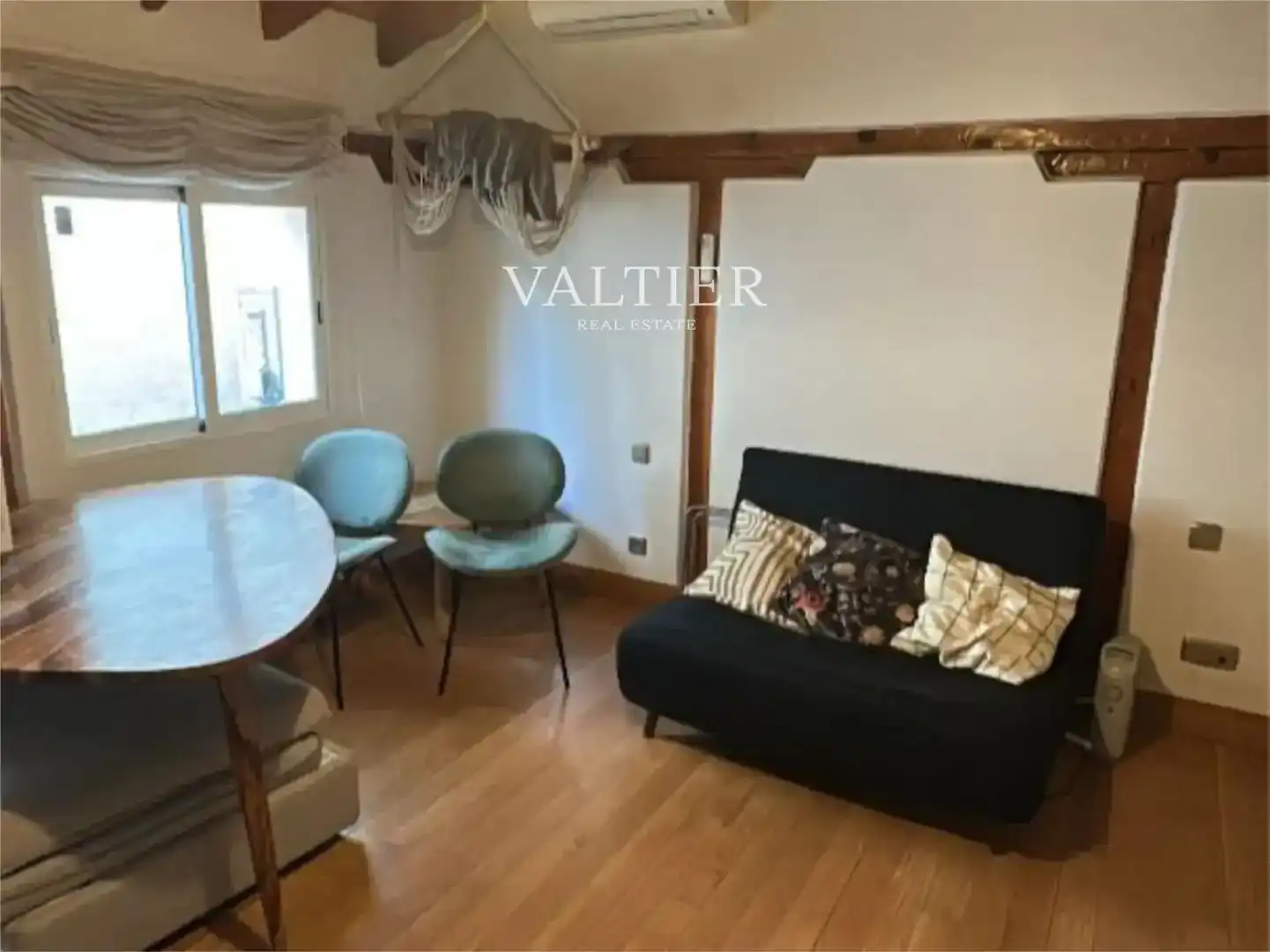 Dormitori de Pis de lloguer en  Madrid Capital amb Aire condicionat i Moblat