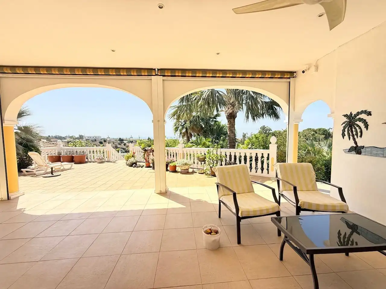 Terraza de Casa o chalet en venta en Vélez-Málaga con Aire acondicionado, Calefacción y Jardín privado