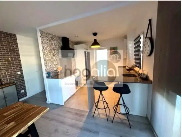 Cocina de Ático de alquiler en Sevilla con Aire acondicionado, Jardín privado y Terraza