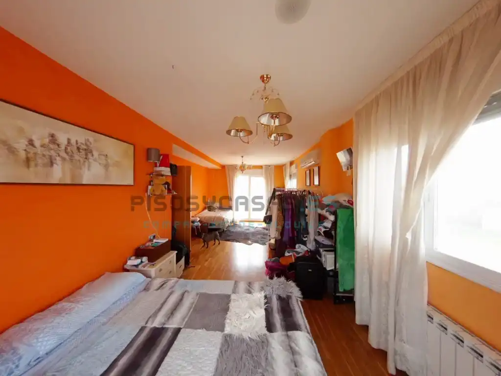 Bedroom of Houses for sale in San Mateo de Gállego  with Air Conditioner, Private garden and Terrace