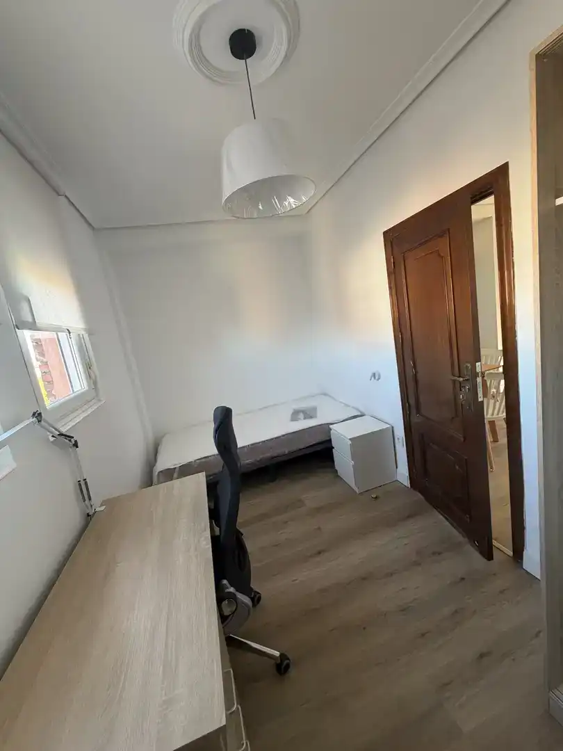 Habitación de Piso para compartir en Valladolid con Parquet, Amueblado y Balcón