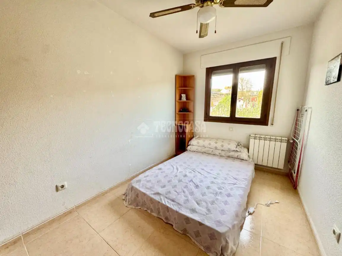 Casa adosada en venda a Espinosa de Henares - pueblo