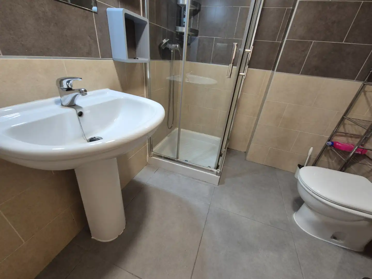 Badezimmer von Einfamilien-Reihenhaus zur Miete in San Isidro mit Klimaanlage, Terrasse und Ofen