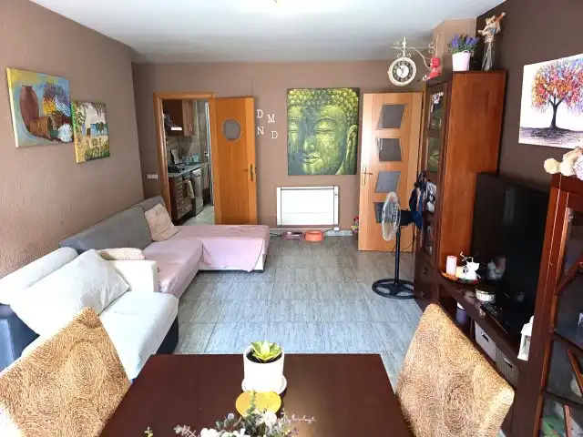 Sala de estar de Piso en venta en Esparreguera con Calefacción, Terraza y Horno