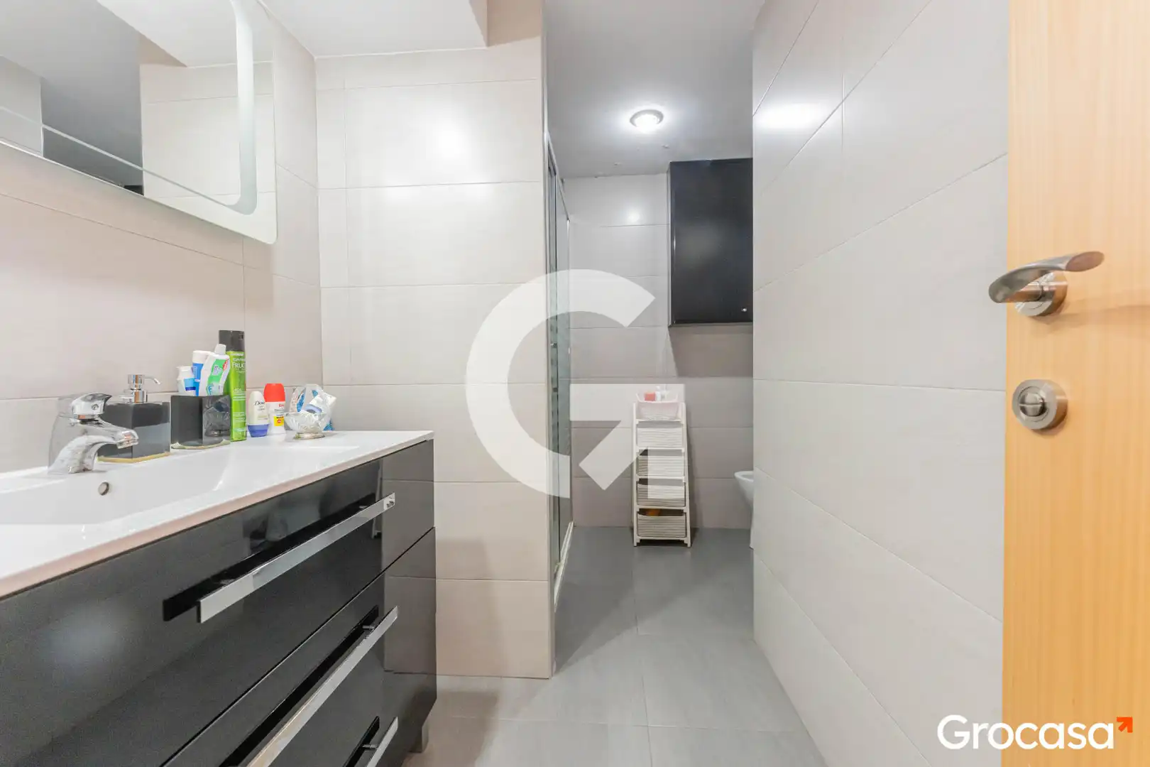 Bathroom of Flat for sale in Cornellà de Llobregat  with Air Conditioner, Heating and Balcony