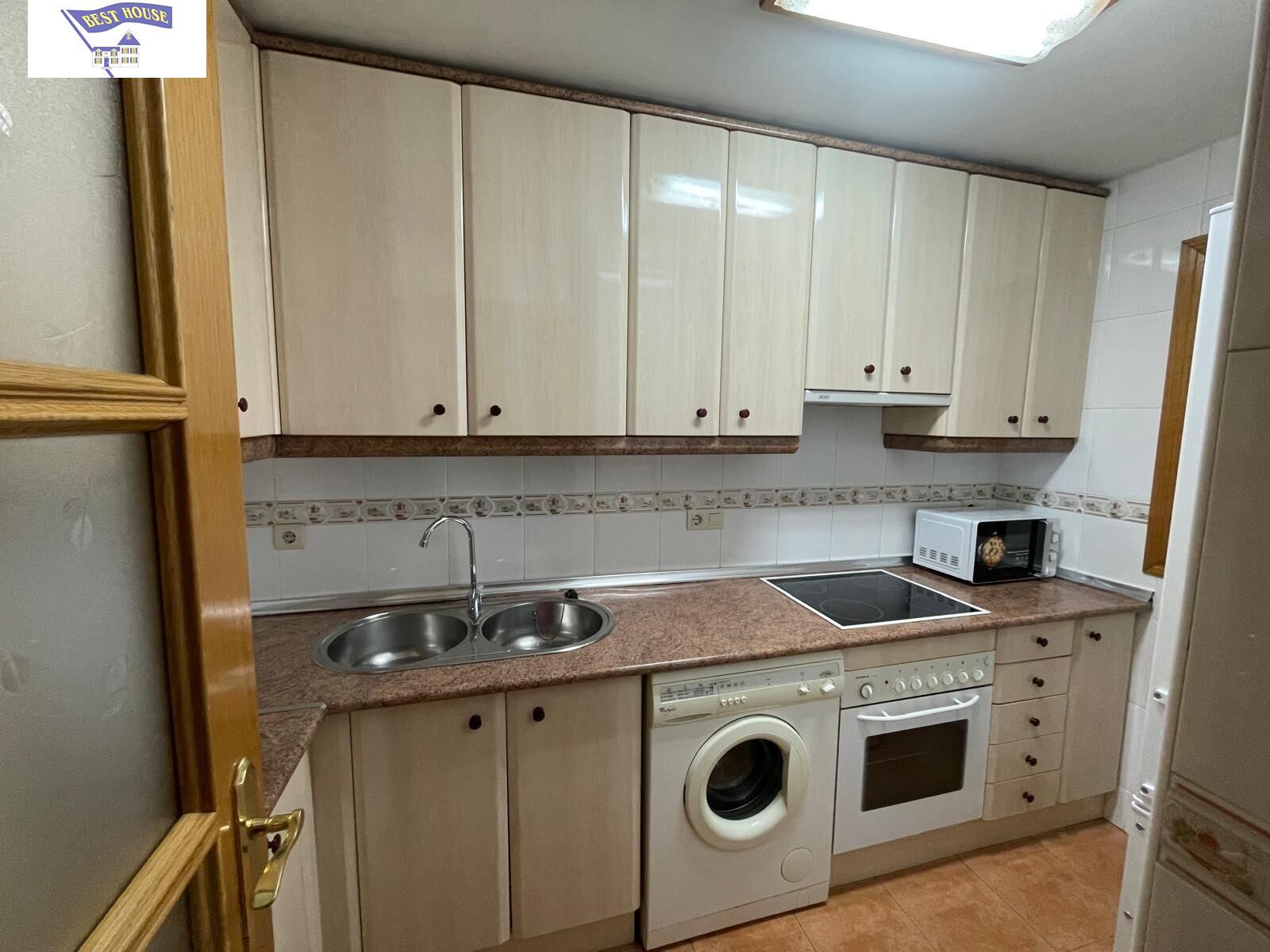 Cuina de Apartament de lloguer en  Albacete Capital amb Calefacció i Traster