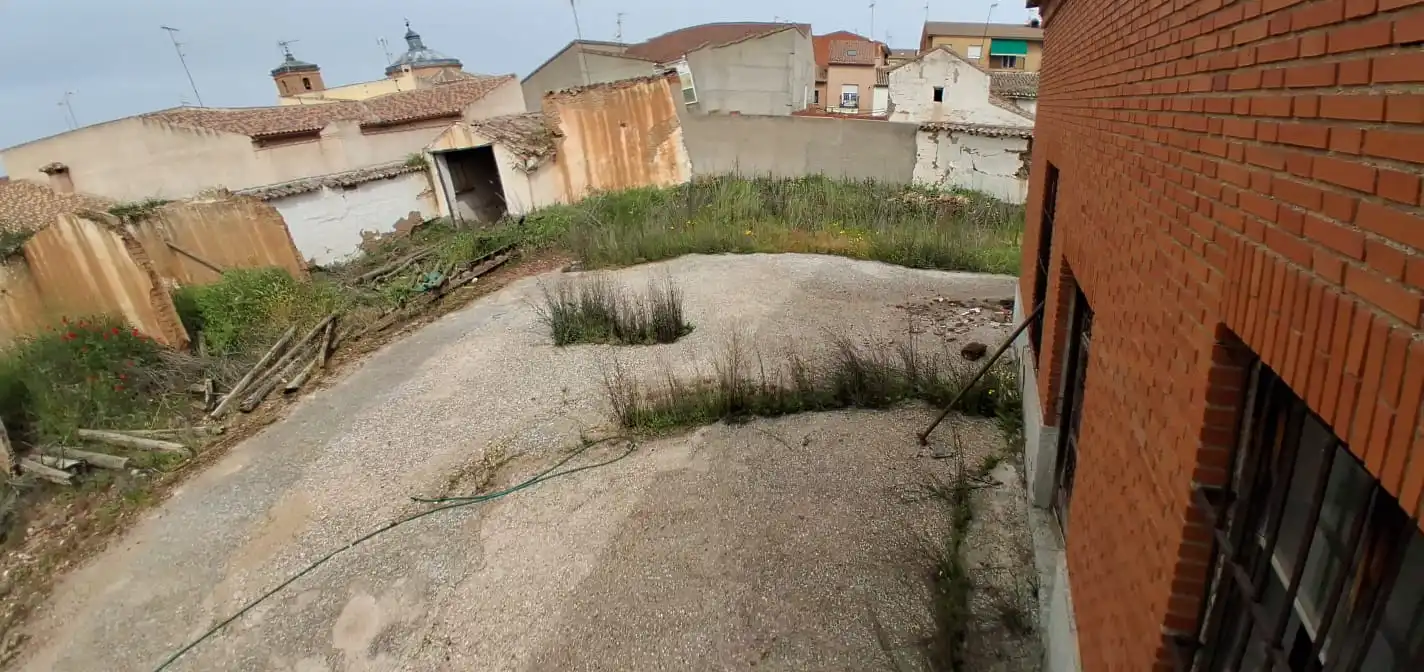 Edifici en venda en Polán