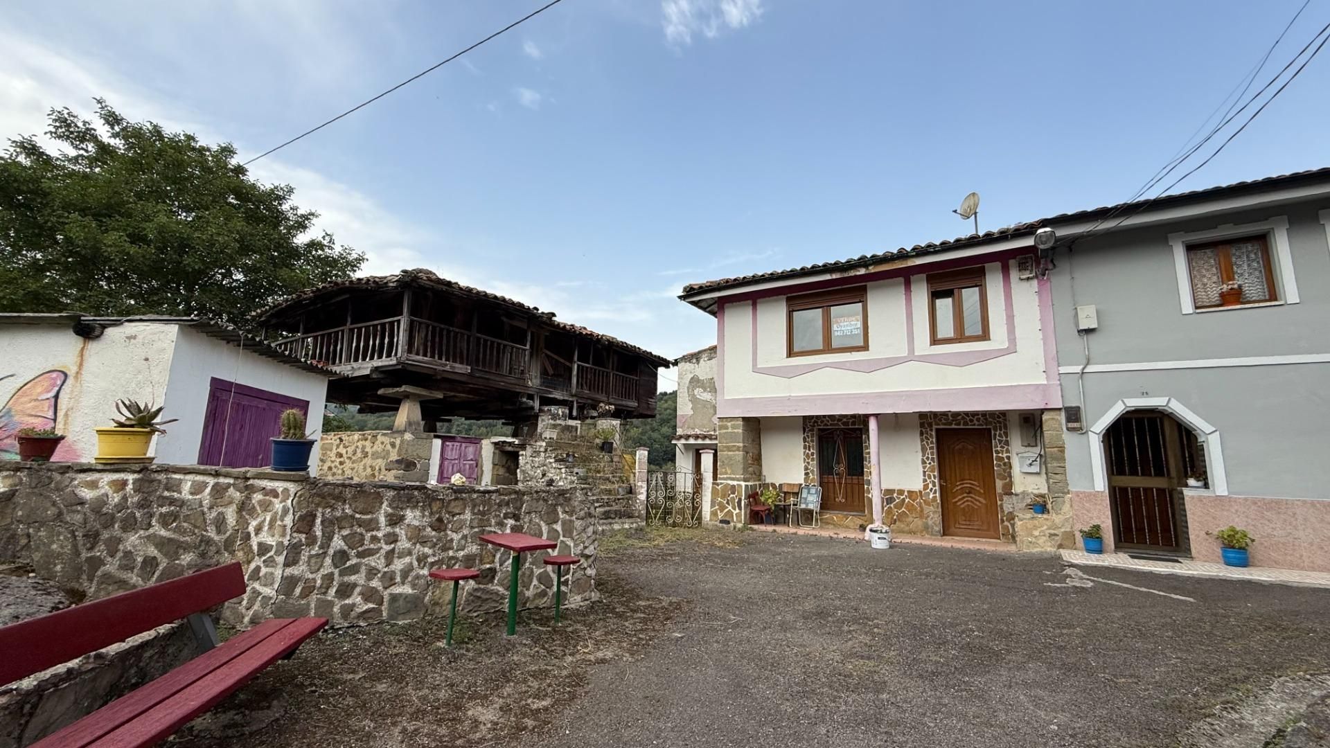 Vista exterior de Casa o xalet en venda en Siero