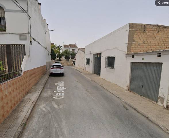 Garaje en Venta en Jardin Lucena