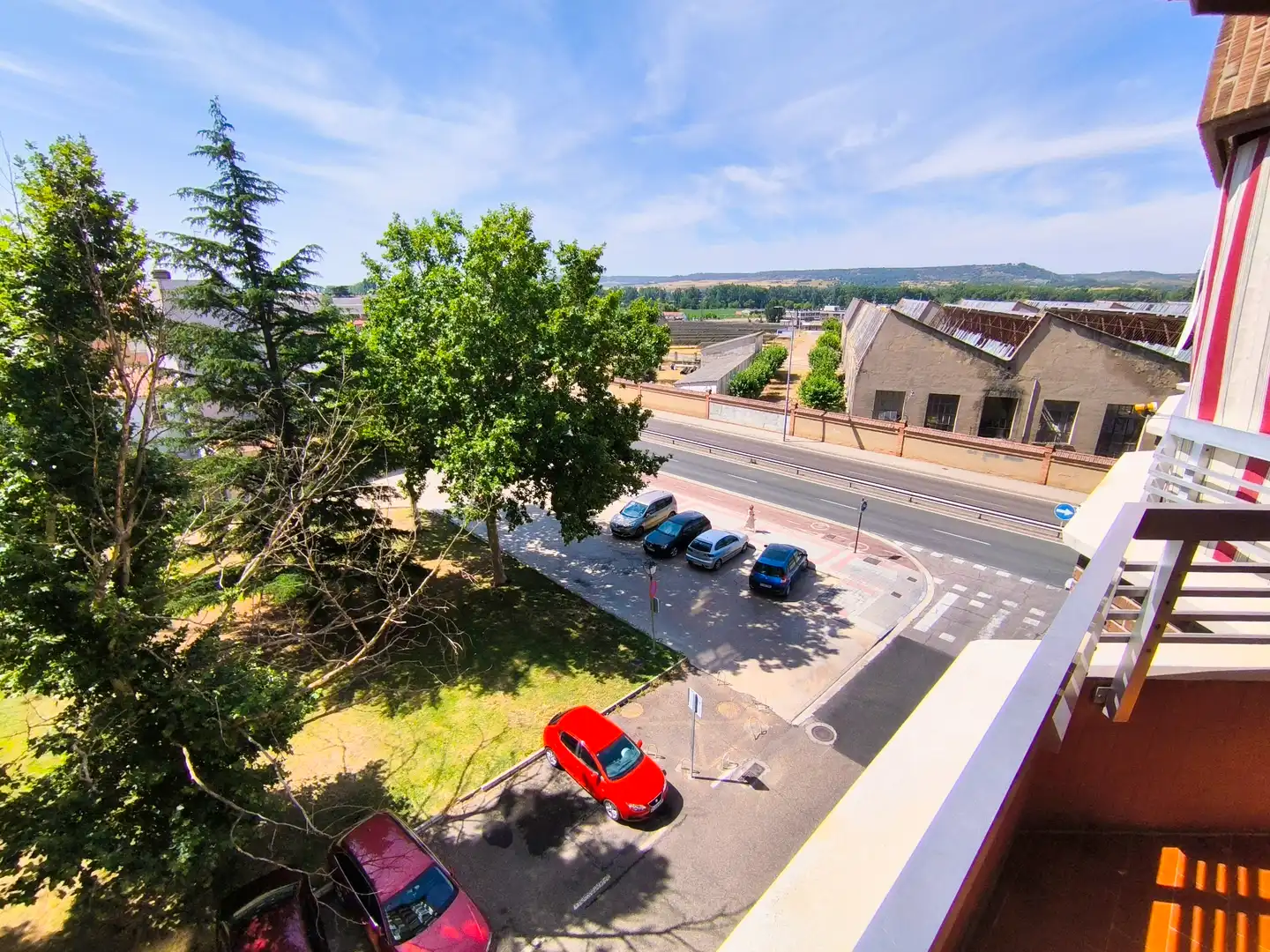 Parking de Piso de alquiler en Palencia con Calefacción, Parquet y Terraza