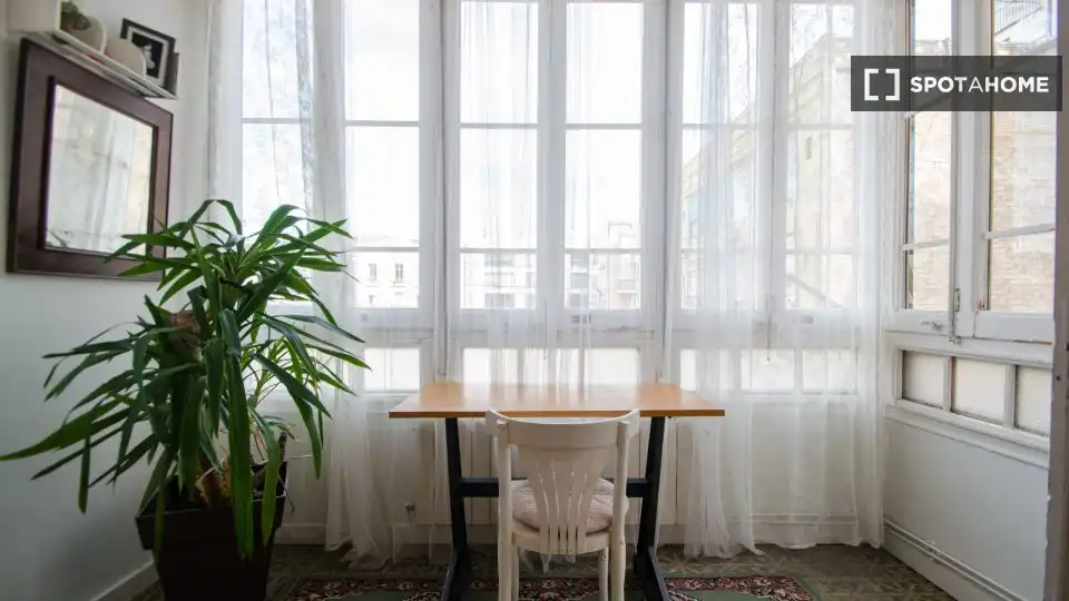 Terrasse von Wohnung zur Miete in Barcelona mit Klimaanlage, Heizung und Möbliert