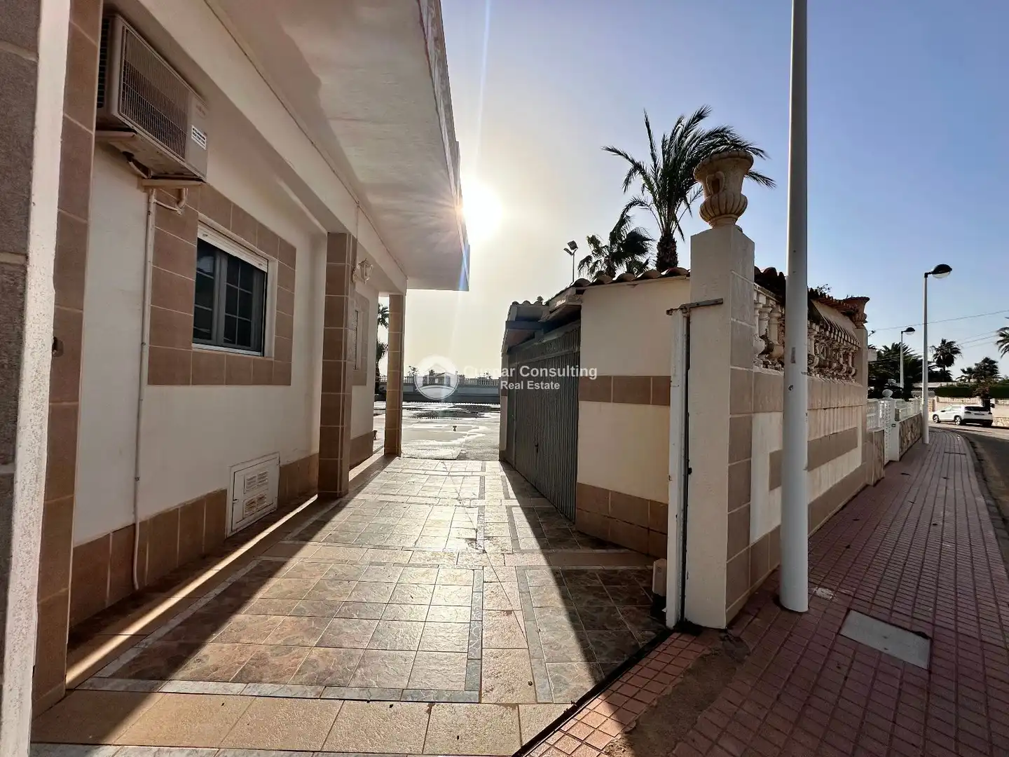 Vista exterior de Casa o chalet en venta en La Manga del Mar Menor con Calefacción, Terraza y Amueblado