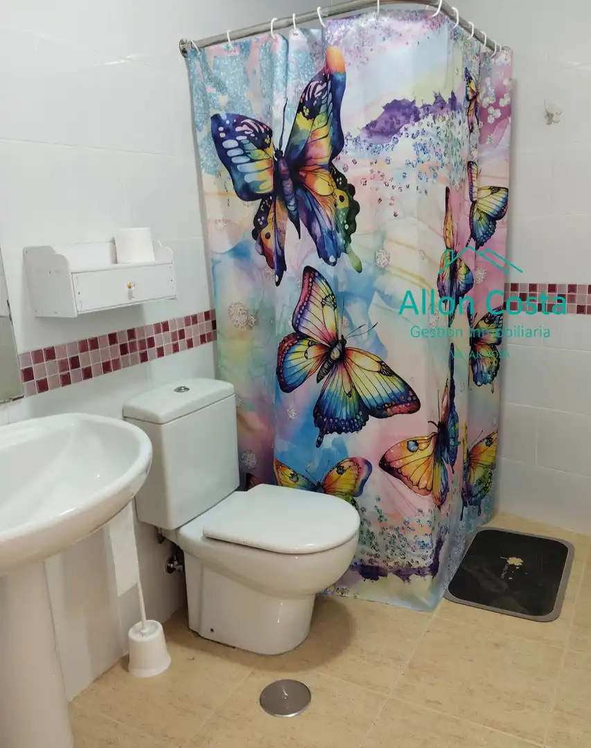 Bathroom of Flat for rent in Altea  with Air Conditioner, Terrace and Furnished