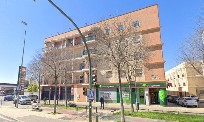 Photo 1 of Premises to rent in Calle Bañer de Salcedo, 1, Bellavista, Sevilla